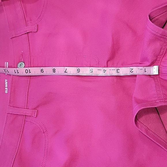 Old Navy Size 14 Hot Pink High Rise "WOW" Shorts, Excellent Used Condition - Picture 6 of 10